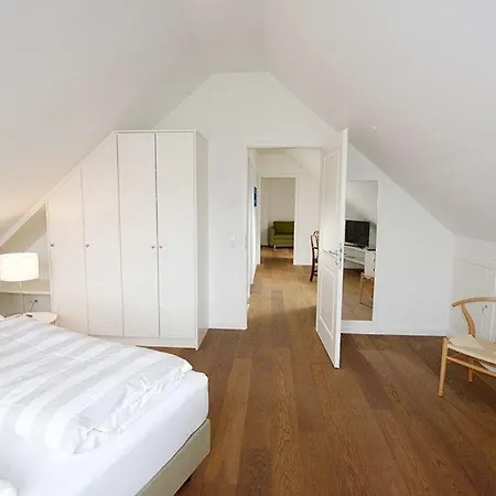 Apartment Villa-De-Meer-5-6-301616 *